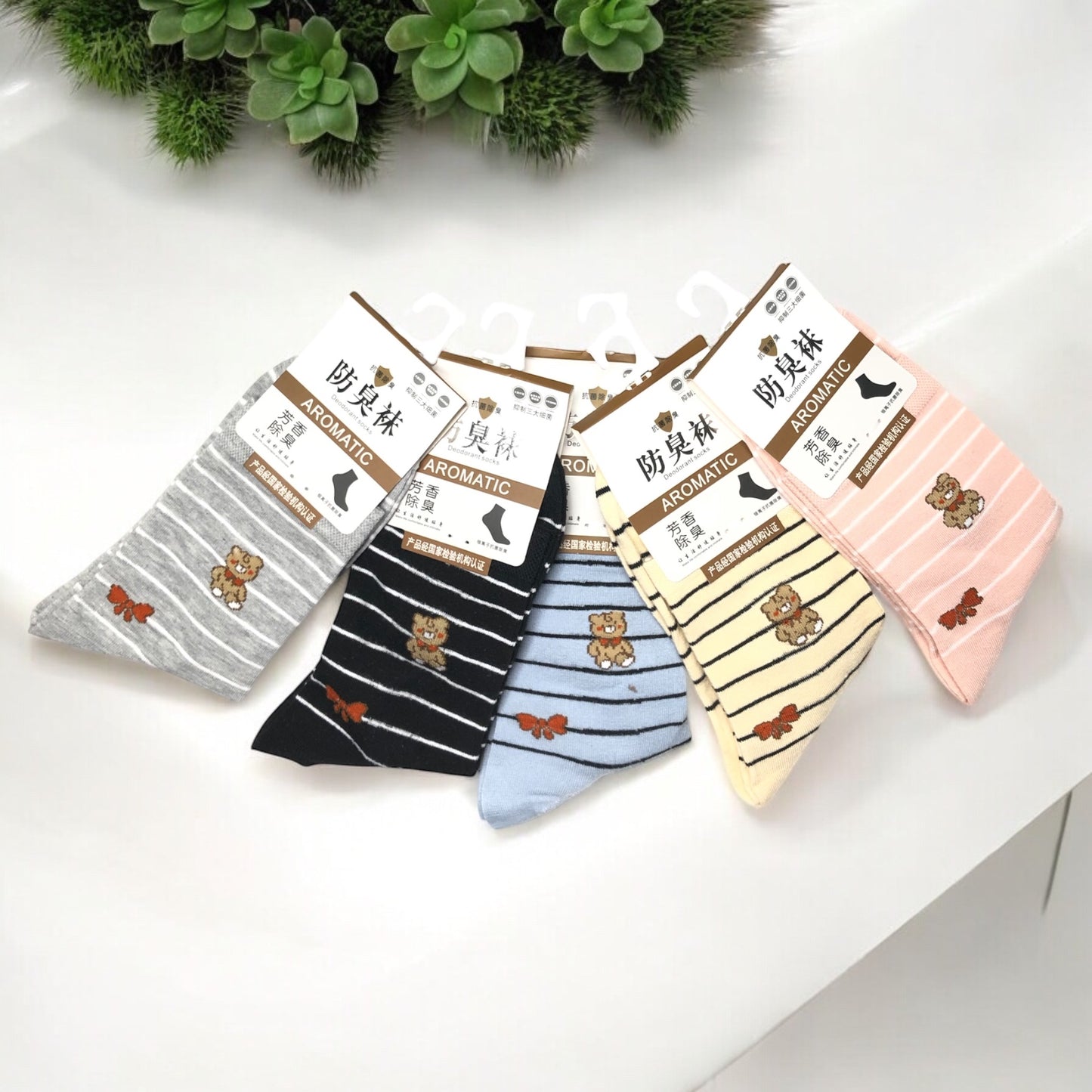 Ladies Pack of 5 PAIRS Short Leg socks Random color Cotton Made Comfortable and Breathable